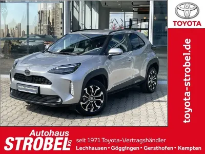 Gebraucht Toyota Yaris Cross Team 131 PS (96 kW) 2024 Silber SUV