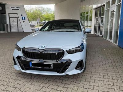 Second-hand BMW i5 M Sport 250 kW (340 CP) 2023 Gri Berlinǎ