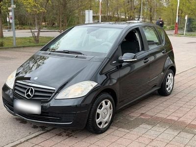 Gebraucht Mercedes A160 95 PS (69 kW) 2011 Schwarz Limousine