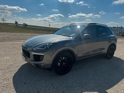 Gebraucht Porsche Cayenne S 385 PS (283 kW) 2015 Grau SUV