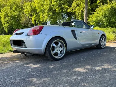 Gebraucht Toyota MR2 140 PS (102 kW) 2001 Silber Cabrio