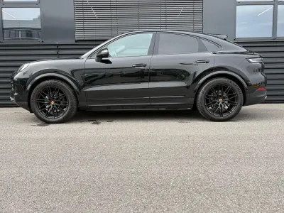 Begagnad Porsche Cayenne Coupe 354 HK (260 kW) 2025 Svart Sportkupé