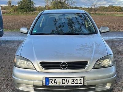 Gebraucht Opel Astra 103 PS (75 kW) 2004 Silber Coupé