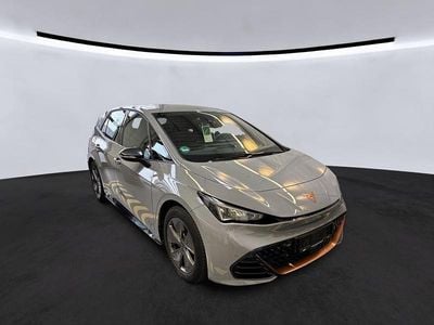 Begagnad Cupra Born 150 kW (204 HK) 2023 Grå Halvkombi