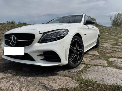 Gebraucht Mercedes C300e AMG 306 PS (225 kW) 2021 Weiß Kombi