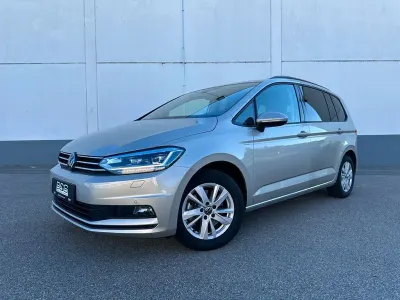 Gebraucht VW Touran Comfortline 150 PS (110 kW) 2024 Silber Van / Kleinbus