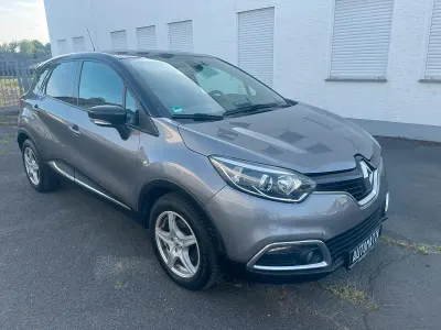 Usata Renault Captur Dynamique 90 CV (66 kW) 2014 Grigio SUV