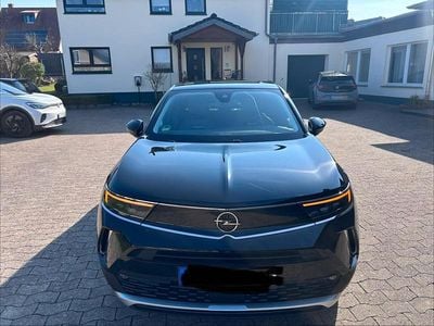 Second-hand Opel Mokka-e 100 kW (136 CP) 2022 Negru SUV
