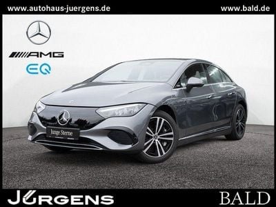 Gebraucht Mercedes EQE300 Electric Art 180 kW (245 PS) 2024 Grau selenite grey metallic Limousine