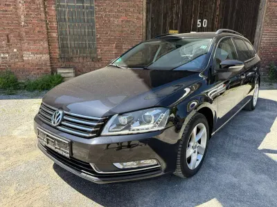 Gebraucht VW Passat Trendline 122 PS (89 kW) 2015 Deep black perleffekt Kombi