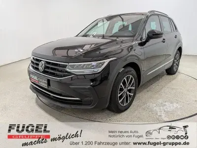 Gebraucht VW Tiguan Life 245 PS (180 kW) 2022 Deep black perleffekt SUV