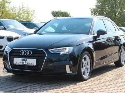 Gebraucht Audi A3 Sport 116 PS (85 kW) 2019 Schwarz Limousine