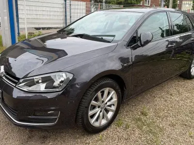 Używany VW Golf VII LOUNGE 110 KM (80 kW) 2015 Szary Sedan/Limuzyna