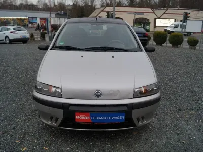Gebraucht Fiat Punto Dynamic 80 PS (58 kW) 2002 Silber Kleinwagen
