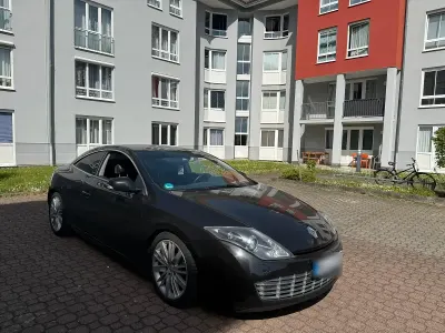 Gebraucht Renault Laguna Coupé 235 PS (172 kW) 2011 Schwarz Coupé
