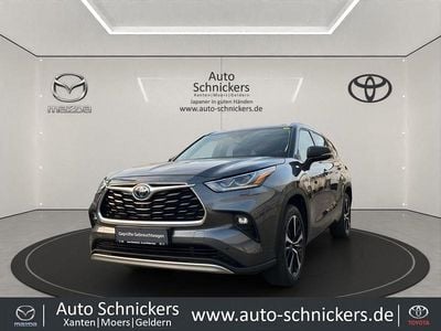 Grau Gebraucht 2021 Toyota Highlander Hybrid Luxury SUV | 44.750 € (Fairer Preis)