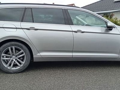 Gebraucht VW Passat 120 PS (88 kW) 2015 Grau Kombi