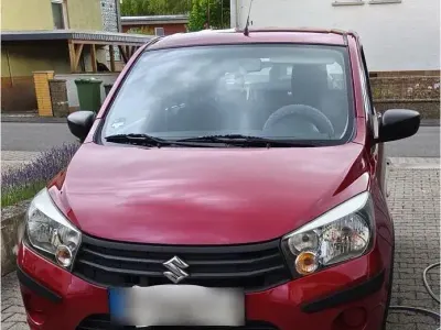 Gebraucht Suzuki Celerio 68 PS (50 kW) 2016 Rot Kleinwagen