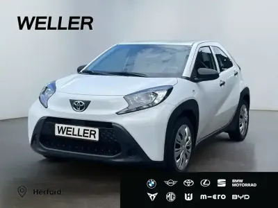 Gebraucht Toyota Aygo 72 PS (52 kW) 2023 Schneeweiß Kleinwagen