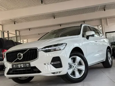 Gebraucht Volvo XC60 Momentum 197 PS (144 kW) 2021 Weiß SUV