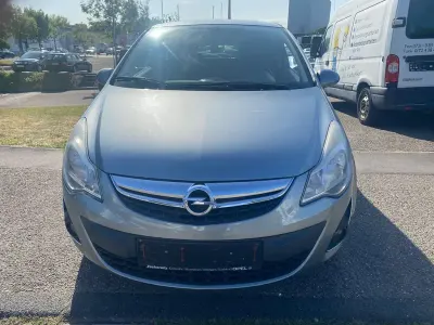 Gebraucht Opel Corsa Innovation 69 PS (50 kW) 2011 Grau Kleinwagen