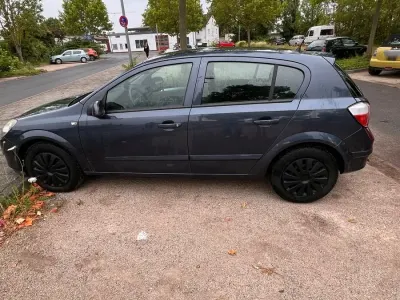 Gebraucht Opel Astra 92 PS (67 kW) 2007 Blau Limousine