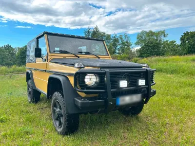Gebraucht Mercedes G250 88 PS (64 kW) 1992 Gelb SUV
