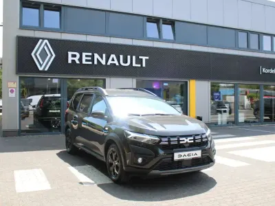 Gebraucht Dacia Jogger Extreme 101 PS (74 kW) 2023 Schwarz Van / Kleinbus