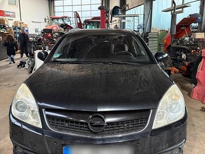 Schwarz Gebraucht 2006 Opel Vectra Kombi | 7.250 €