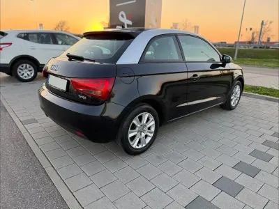 Gebraucht Audi A1 Ambition 86 PS (63 kW) 2011 Schwarz Kleinwagen