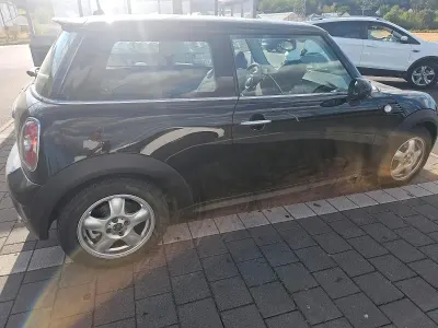 Gebraucht Mini Cooper 120 PS (88 kW) 2009 Schwarz Kleinwagen