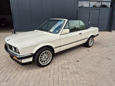 Gebraucht BMW 325 Performance 171 PS (125 kW) 1987 Weiß Cabrio