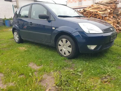 Brugt Ford Fiesta 80 HK (58 kW) 2005 Blå Hatchback