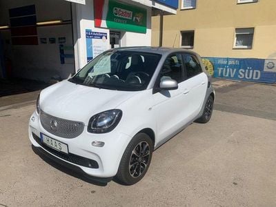 Gebraucht Smart ForFour Passion 71 PS (52 kW) 2015 Weiß Kleinwagen