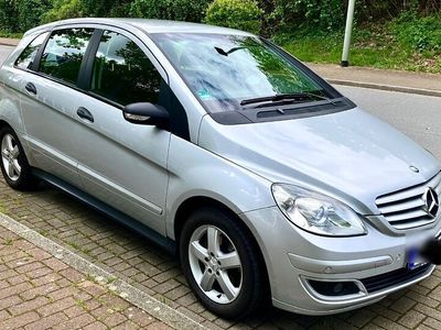 gebraucht Mercedes B180 CDI, Automatik, Klima, AHK, 8-Fach bereift