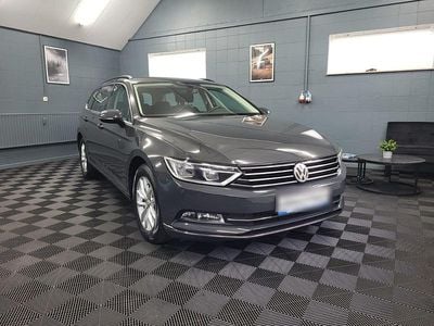 Gebraucht VW Passat 150 PS (110 kW) 2015 Grau Kombi