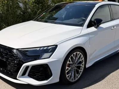 Gebraucht Audi RS3 Sport 400 PS (294 kW) 2024 Weiß Limousine