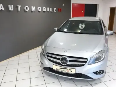 Gebraucht Mercedes A200 Urban 156 PS (114 kW) 2013 Silber Kleinwagen