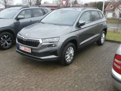 Gebraucht Skoda Karoq 150 PS (110 kW) 2025 Graphitgrau SUV