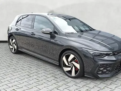 Neu VW Golf VIII GTI 265 PS (194 kW) 2026 Uranograu Limousine
