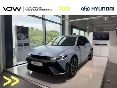 Performance blue matt (blau) Neu 2025 Hyundai Ioniq Kleinwagen | 64.590 € (Teuer)