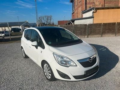 Second-hand Opel Meriva 110 CP (80 kW) 2012 Alb Monovolum