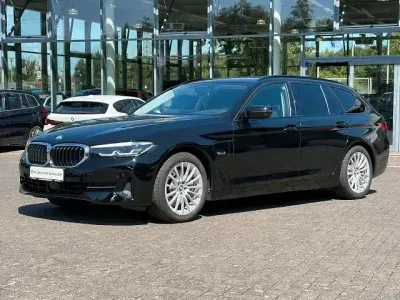 Gebraucht BMW 530e Shadowline 184 PS (135 kW) 2022 Schwarz ii Kombi