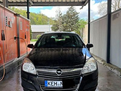 Usata Opel Astra 116 CV (85 kW) 2007 Nero Berlina