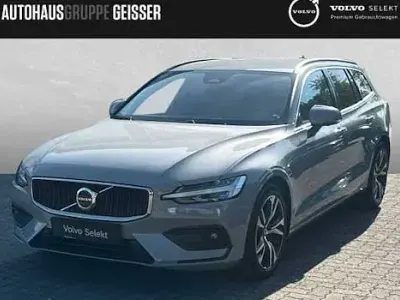 Gebraucht Volvo V60 Core 197 PS (144 kW) 2025 Grau Kombi