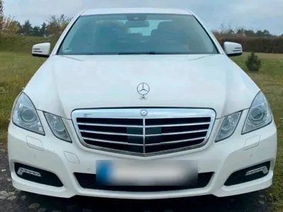 Gebraucht Mercedes E350 231 PS (169 kW) 2009 Weiß Limousine