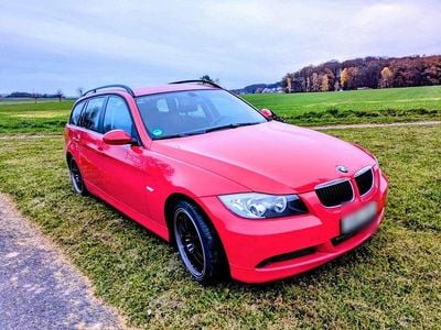 Gebraucht BMW 320 150 PS (110 kW) 2006 Rot Kombi