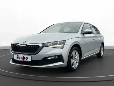 Używany Skoda Scala Cool Plus 116 KM (85 kW) 2020 Srebrny Hatchback