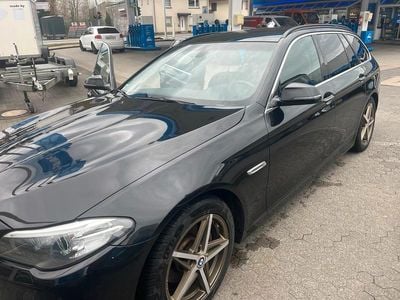 Gebraucht BMW 520 196 PS (144 kW) 2017 Schwarz Kombi
