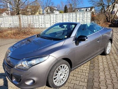 Gebraucht Renault Mégane Cabriolet Luxe 132 PS (97 kW) 2014 Grau Cabrio